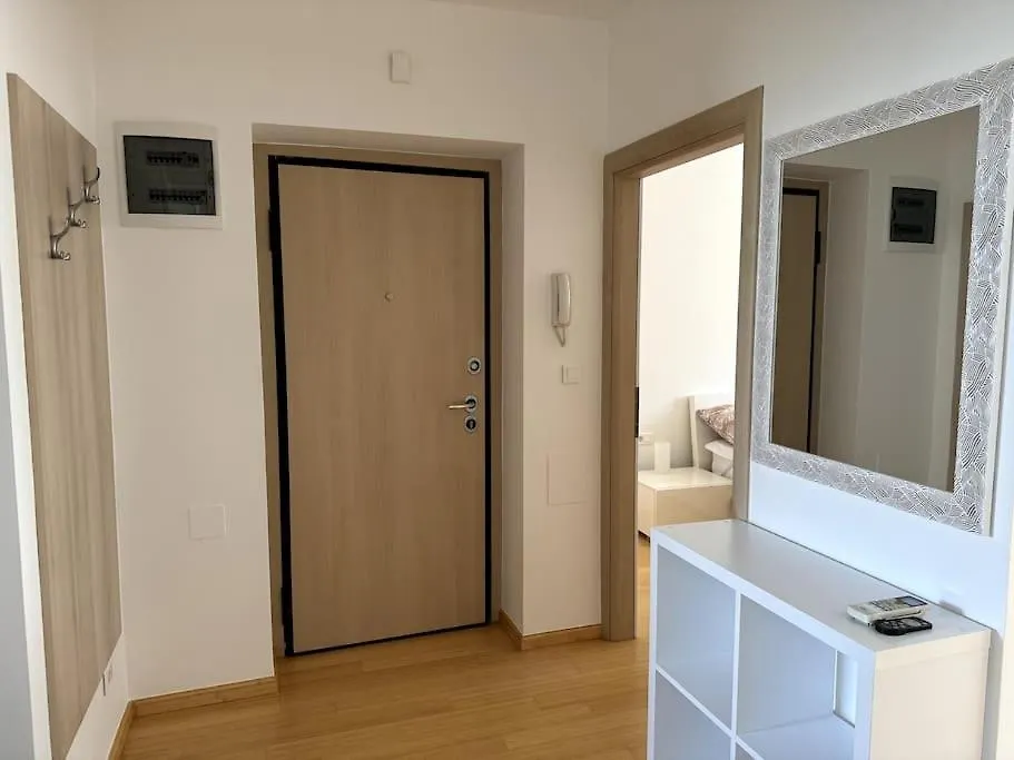 Premium Apartment Split