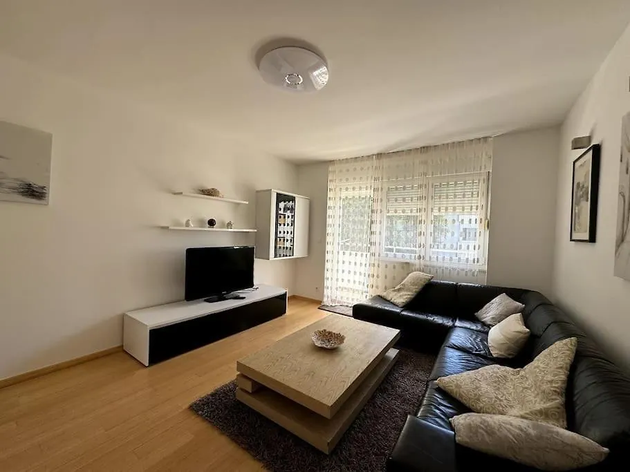 Premium Apartment Split
